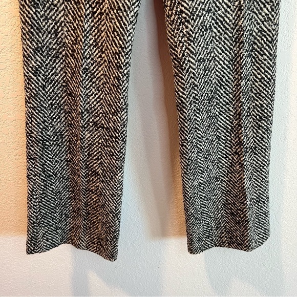 Women’s Trina Turk black patterned career style wool blend pants size 4 - Picture 3 of 6
